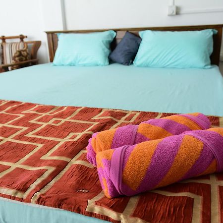 Happy Tuna Guesthouse ヒッカドゥワ エクステリア 写真