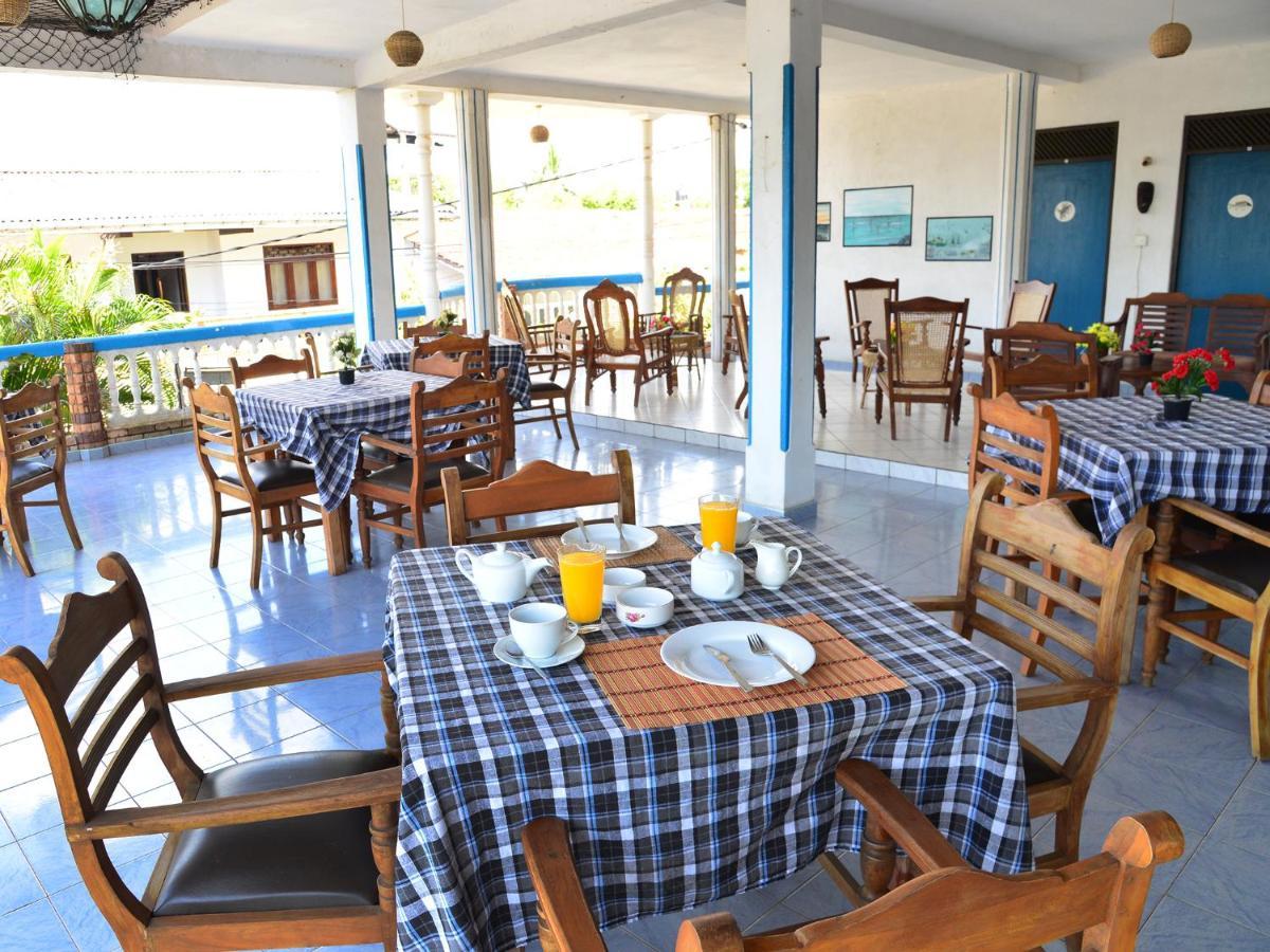 Happy Tuna Guesthouse ヒッカドゥワ エクステリア 写真