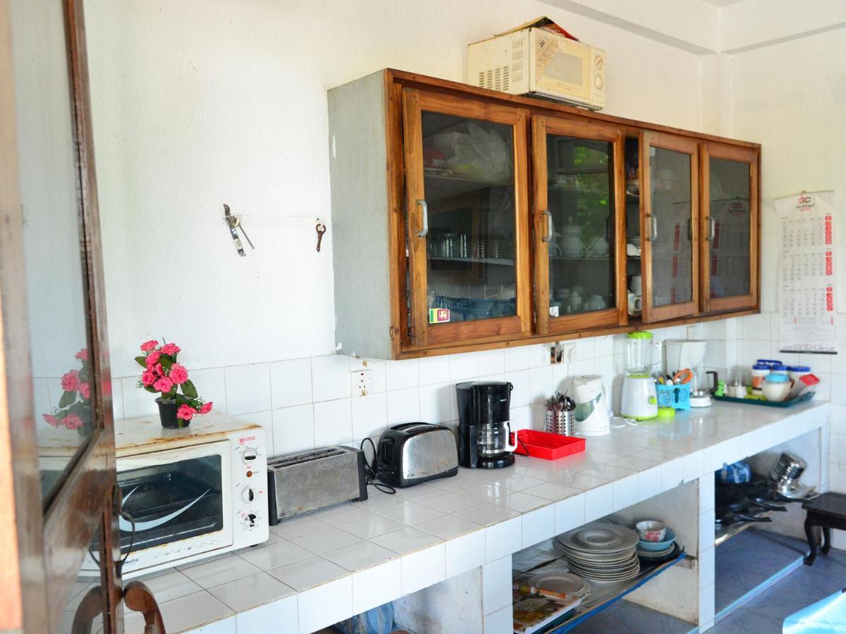 Happy Tuna Guesthouse ヒッカドゥワ エクステリア 写真