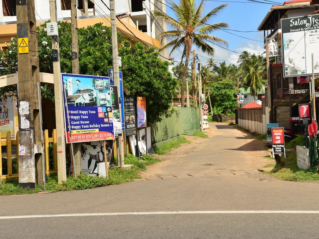 Happy Tuna Guesthouse ヒッカドゥワ エクステリア 写真