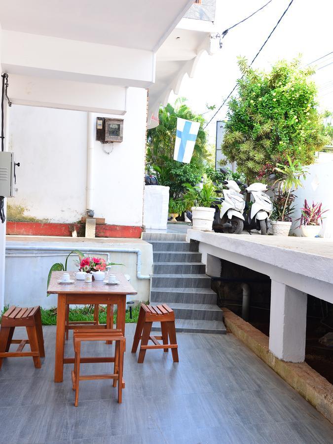 Happy Tuna Guesthouse ヒッカドゥワ エクステリア 写真