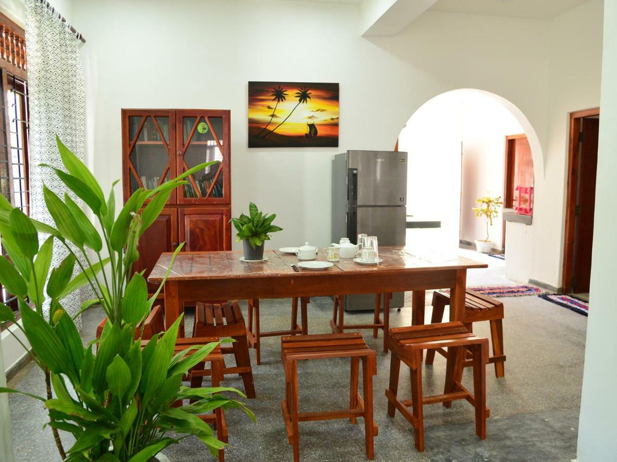 Happy Tuna Guesthouse ヒッカドゥワ エクステリア 写真